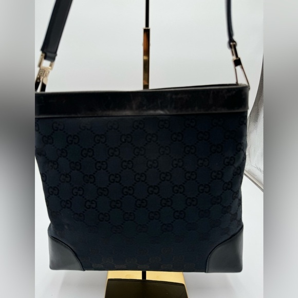 Gucci-Authentic-GG Canvas Shoulder Bag Black Leather - Picture 1 of 15